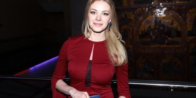 Олеся Фаттахова ушла из театра и запела: «Девиз моей жизни в последние месяцы — а чего мне терять?»