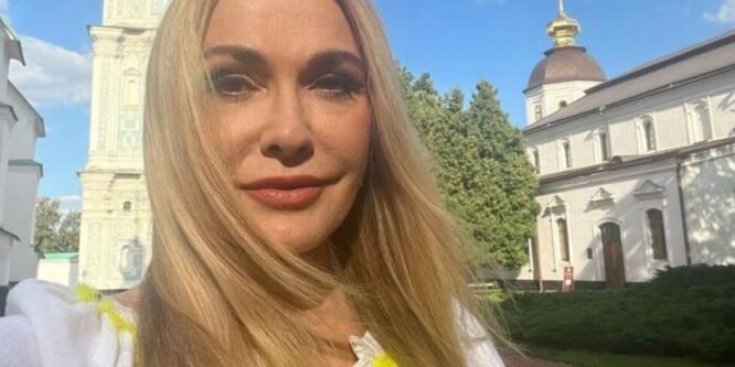 “Божечки, свои груди, бо плюс 15 наросло з віком і пішло в 6юст!” – 58-летняя Сумская ответила на колкости под снимками в боди